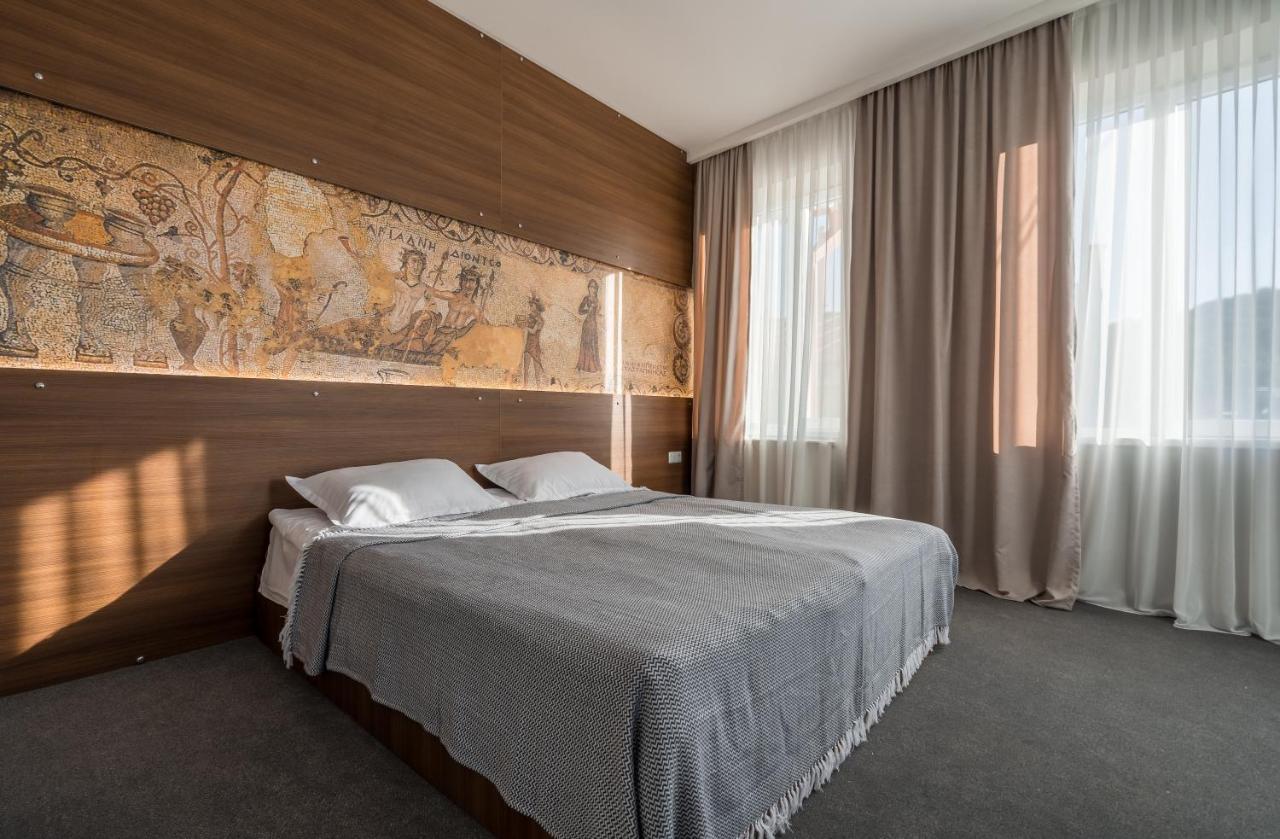 Hotel History • Სასტუმრო Ისტორია 西格纳吉 外观 照片