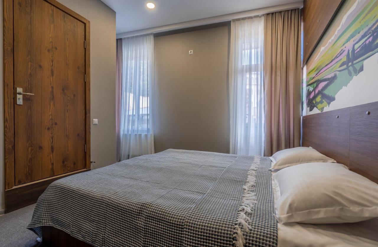 Hotel History • Სასტუმრო Ისტორია 西格纳吉 外观 照片
